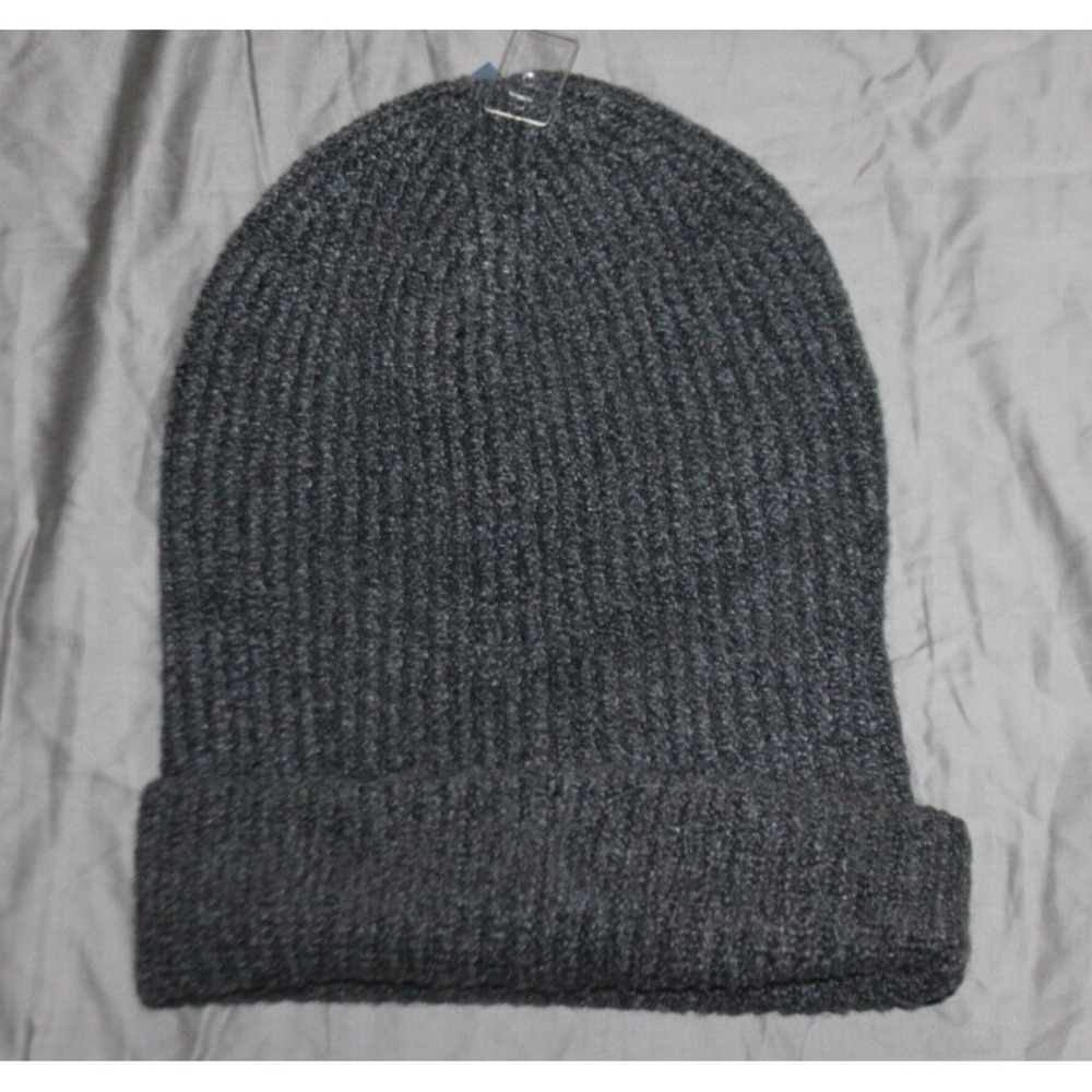 Universal Thread Winter Beanie Cap Gray One Size Woman NWT